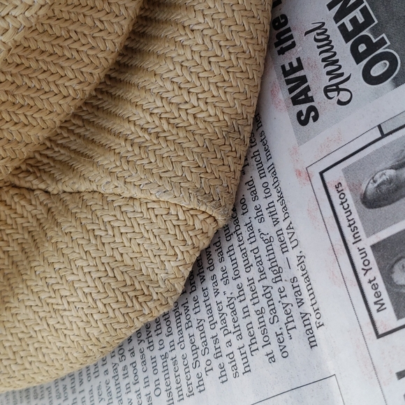 Jessica Simpson handbag - Picture 3 of 8